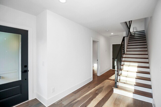Foto del edificio - 613 W Worthington Ave