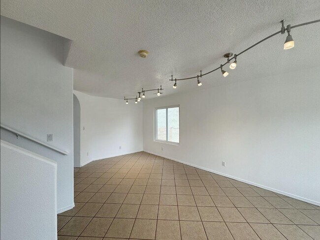 Foto del edificio - 7701 Banyon Ave NW