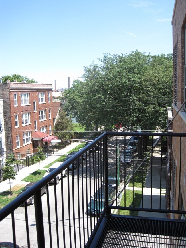 Foto del edificio - 2375 W. Montana St.