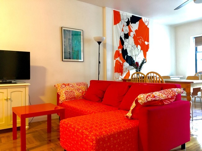 Foto del edificio - 422 E 116th St