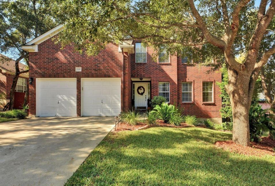 Beautiful Cedar Park Single Family House - 1705 Oakmont Ln