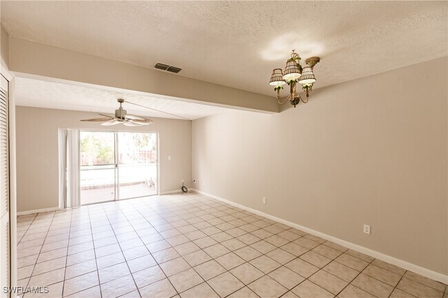 Foto del edificio - 1123 SW 48th Terrace