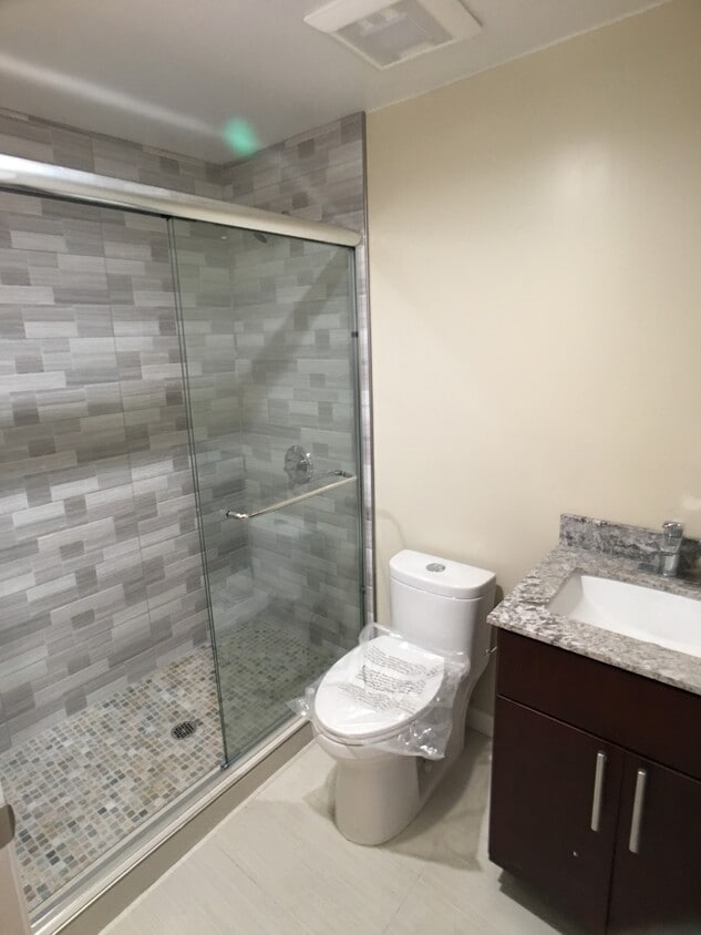 Building Photo - 1379 19th Ave