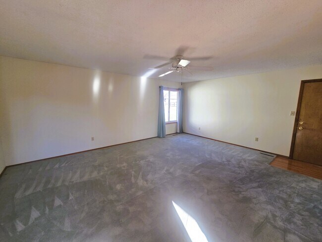 Foto del edificio - 2045 S Kentwood Ave