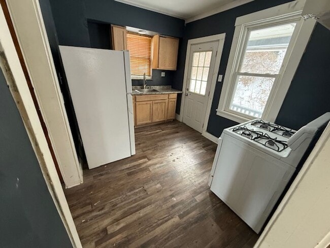 Photo - 605 N 6th St House