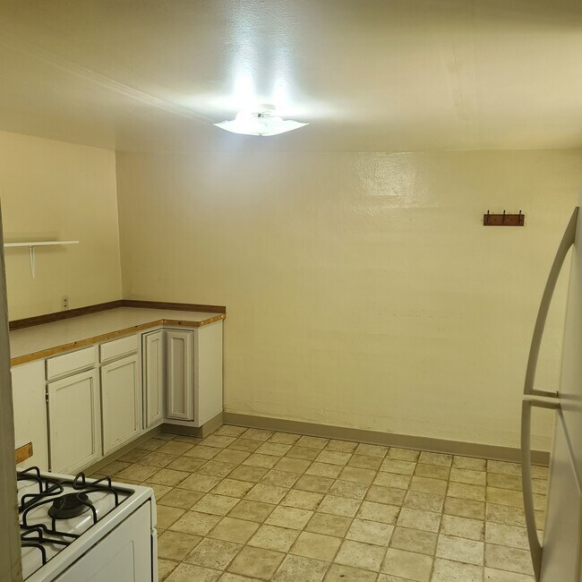 Foto del edificio - 314 E Beall St