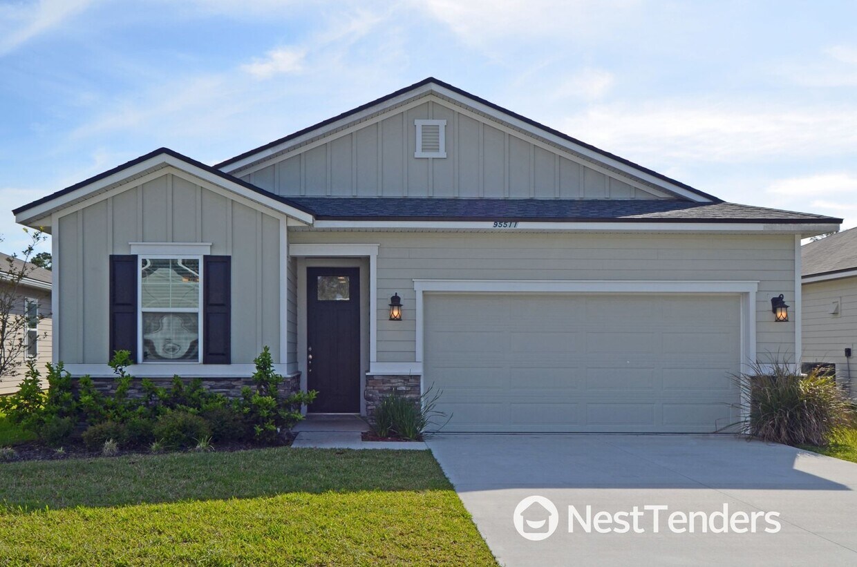 Foto principal - Like New Four Bedroom in Fernandina!