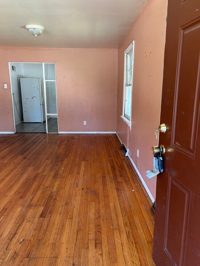 Building Photo - 6998 Edison Ave