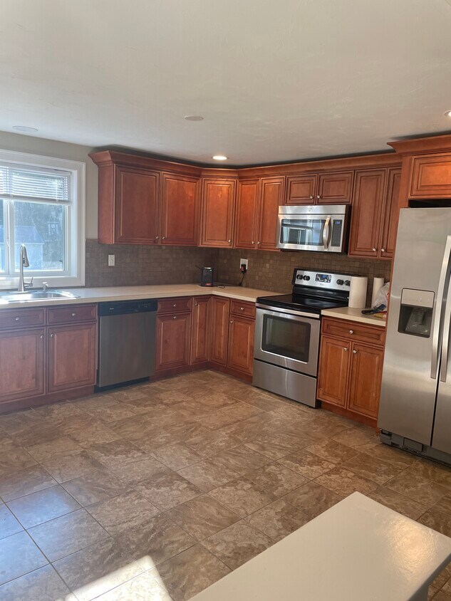 30 Maguire Ln Unit 30A, Stow, MA 01775 Apartments in Stow, MA