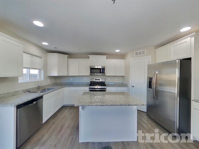 Building Photo - 7742 Sangalo Grove