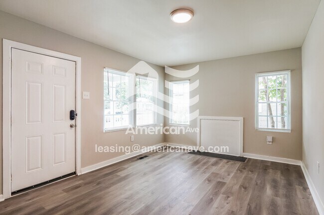 Building Photo - 7020 1st Ave S