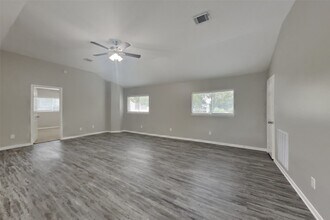 Building Photo - 602 Lajuana Ct