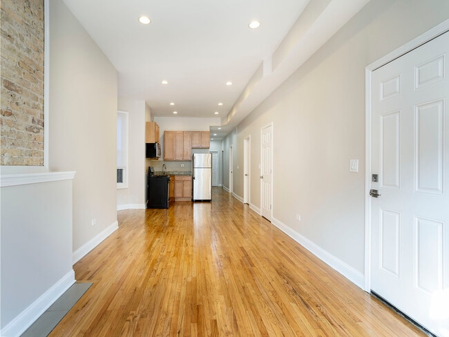 Building Photo - 1306 S Fairfield Ave