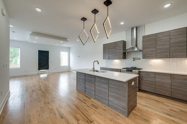 Kitchen - Family Room - 6003 Louisiana Ave Townhome