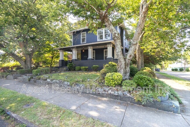 Foto del edificio - 602 Caswell Ave