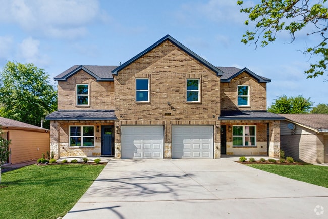Building Photo - 7409 Red Robin Ln