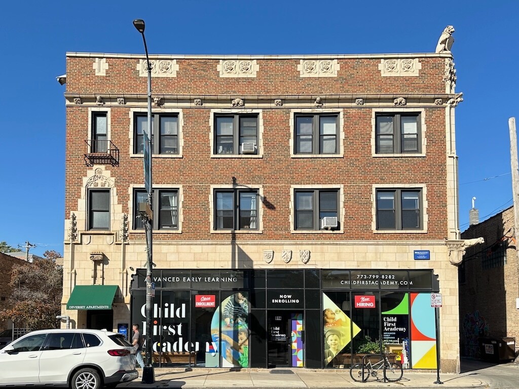 Foto principal - 823 W Diversey Pkwy