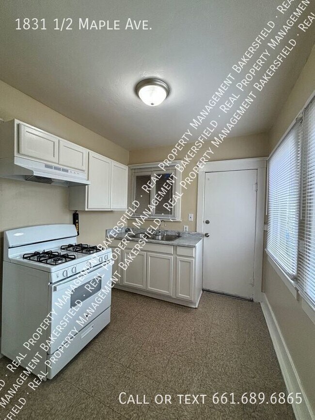Building Photo - 1831 1/2 Maple Avenue - Zero Deposit, Ask ...