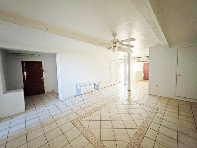 Foto del edificio - 504 E Ave East