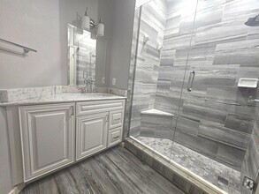 Building Photo - 8022 Carnoustie Pl