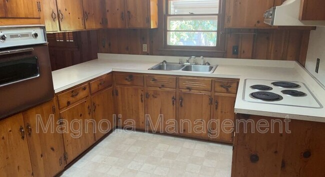 Foto del edificio - 1298 Tollie Weldon Rd