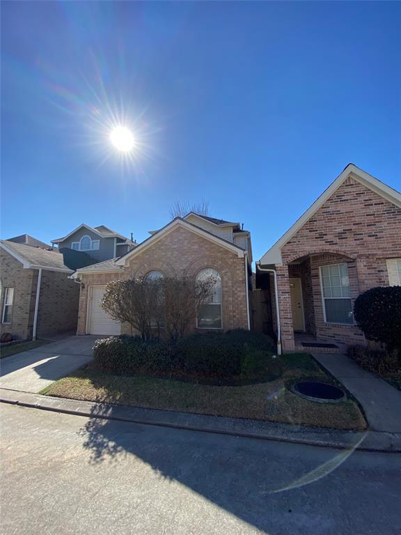 Foto del edificio - 18947 Candlelight Crescent Rd