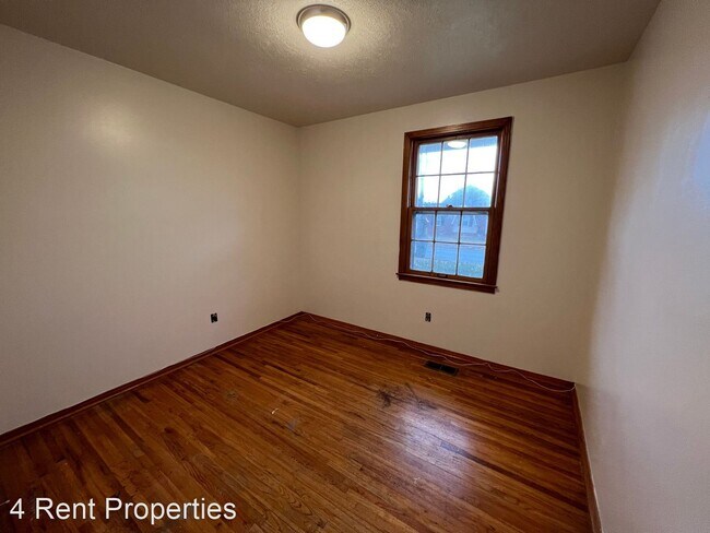 Building Photo - 4 br, 1.5 bath House - 707 Rose Drive