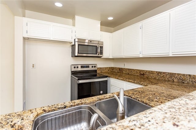 Building Photo - 25671 Le Parc