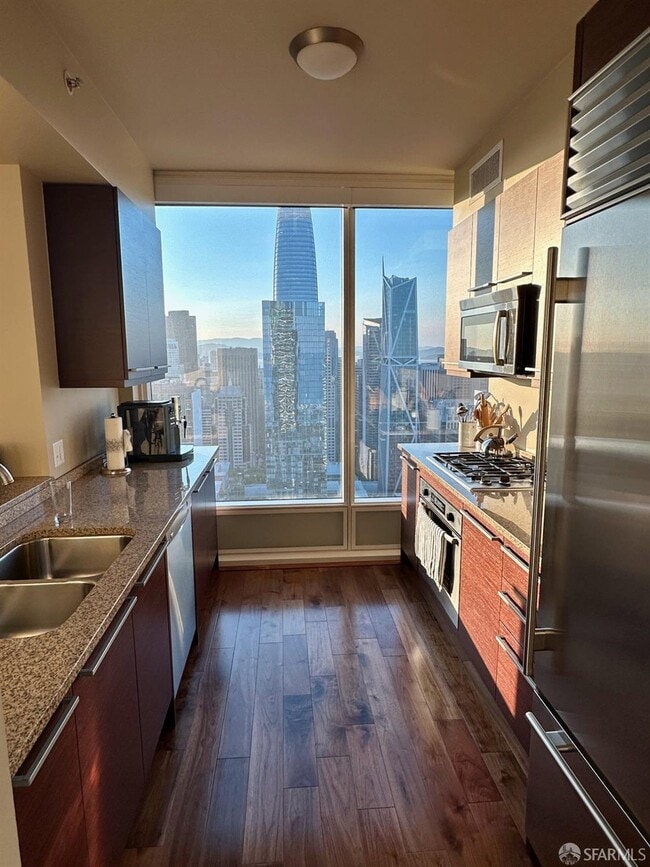 Foto del edificio - 425 1st St