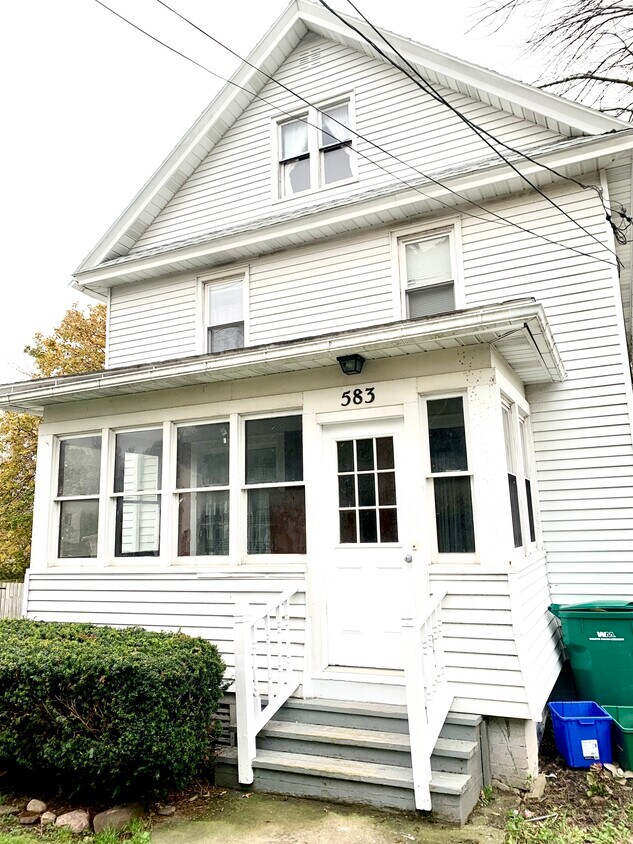 583 Ridge Rd Unit Downstairs, ster, NY 14580 Apartments in ster