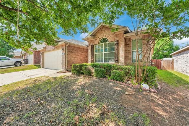 Foto del edificio - 8112 Autumn Creek Trail