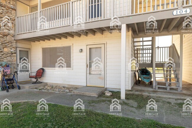 Foto del edificio - 104 Harbor Dr