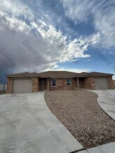 Building Photo - 1325 Mission Dr