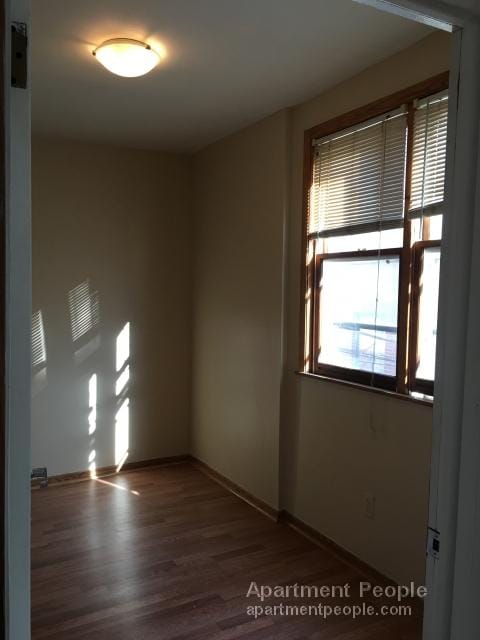 Building Photo - 3917 N Ashland Ave