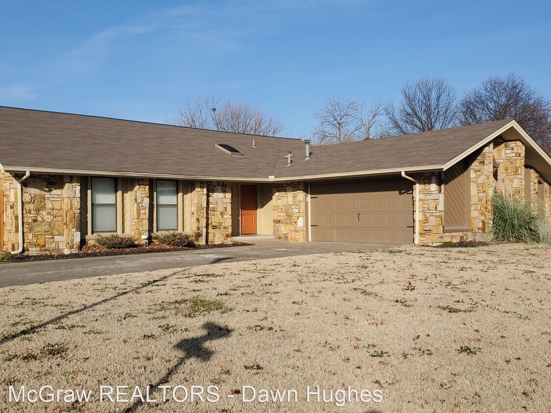 Primary Photo - 3 br, 2 bath House - 6548 S. 112th E. Ave.