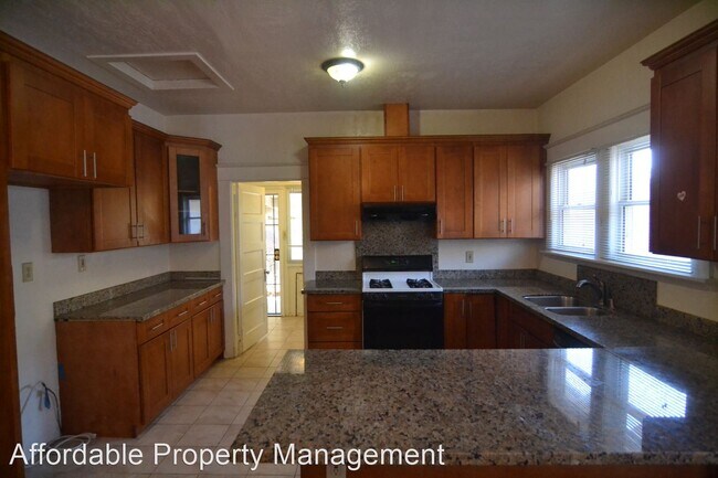 Foto del edificio - 3 br, 2 bath House - 33355 4th Street
