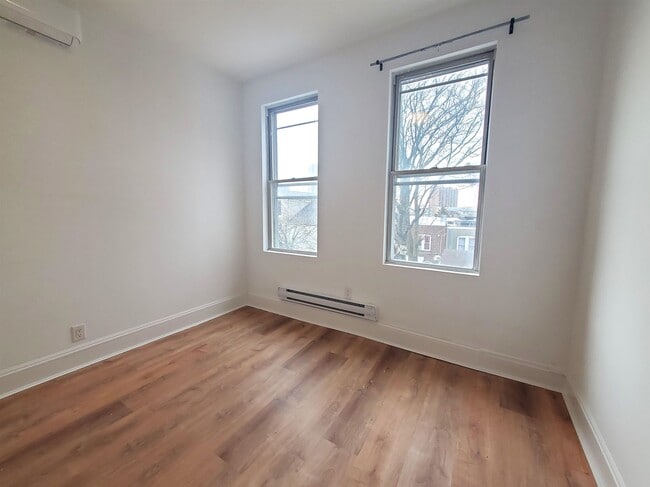 Foto del edificio - 119 64th St