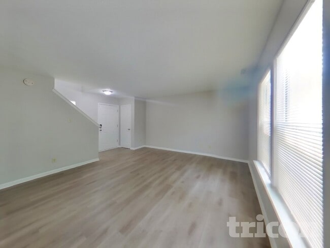 Building Photo - 14674 Fawn Hollow Ln