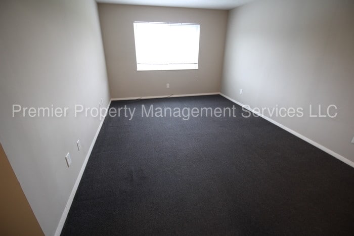 Primary Photo - Nice one bedroom of the Greenbelt high way