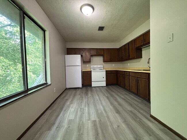 Foto del edificio - 8514 14th St W