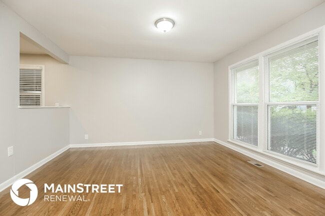 Building Photo - 311 Santa Rosa Dr