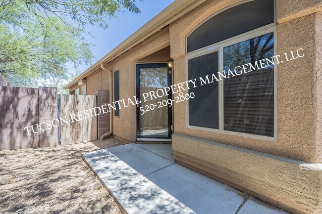 Building Photo - 6313 E Garden Stone Dr