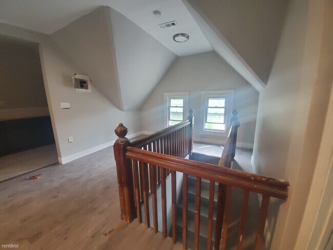 Building Photo - 1 br, 1 bath  - 250 Fountain St # 3