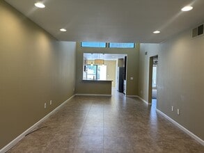 Building Photo - 47975 Joshua Ct