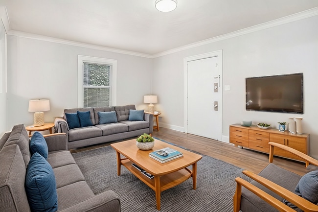 Building Photo - 2BR/1BA Gem in the heart of KC!