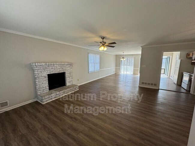 Foto del edificio - 40 Briarwood Ct