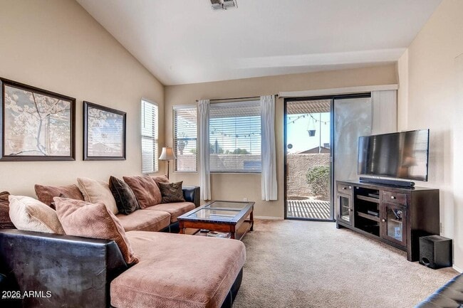 Foto del edificio - 1425 S Lindsay Rd