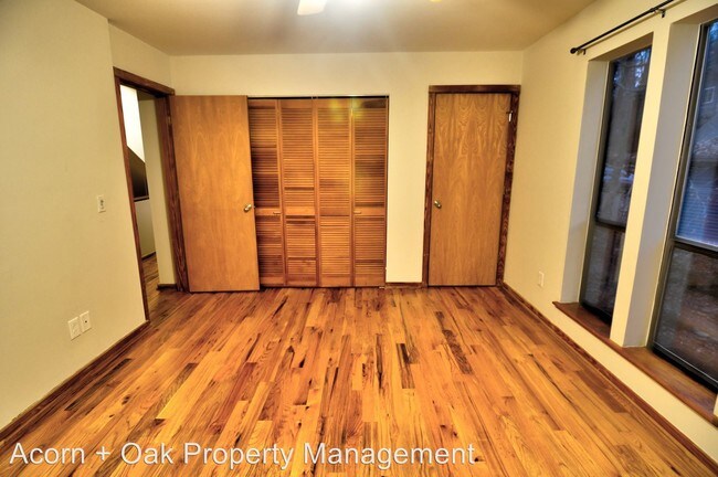 Foto del edificio - 3 br, 2 bath House - 110 Rock Spring Ct.