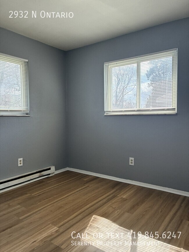 Foto del edificio - 2932 N Ontario-