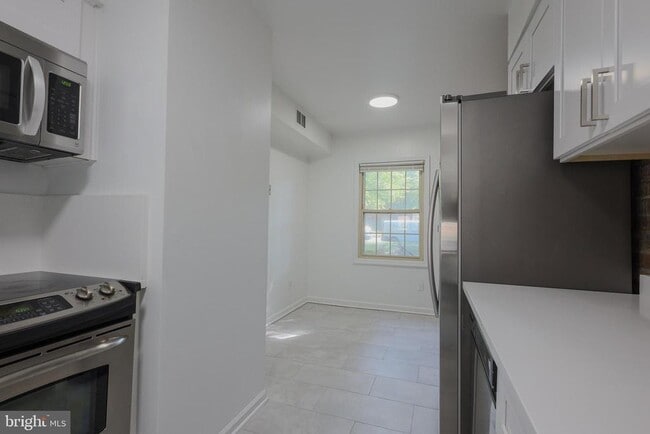 Building Photo - 8360 Forrester Blvd